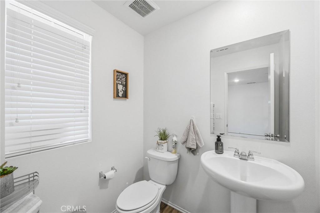 16039 Cordova Property Photo 11