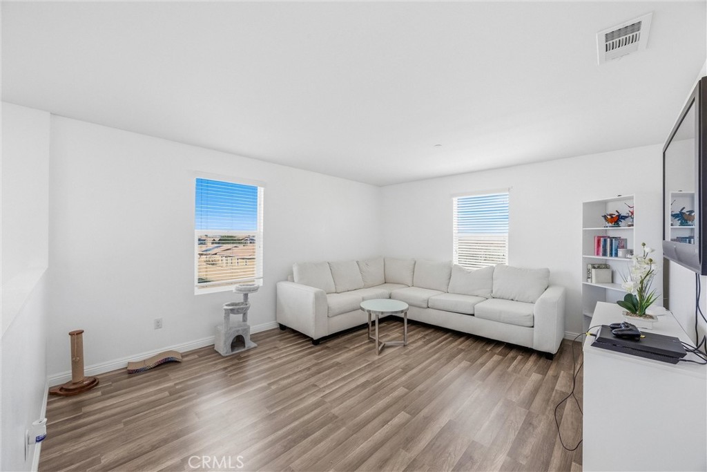 16039 Cordova Property Photo 14