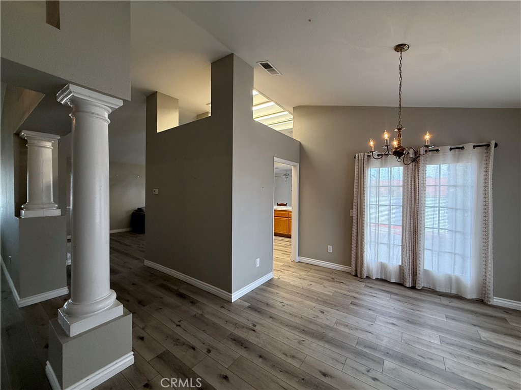 20682 Pahute Road Property Photo 5