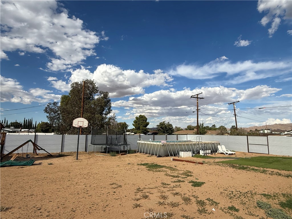 20682 Pahute Road Property Photo 21