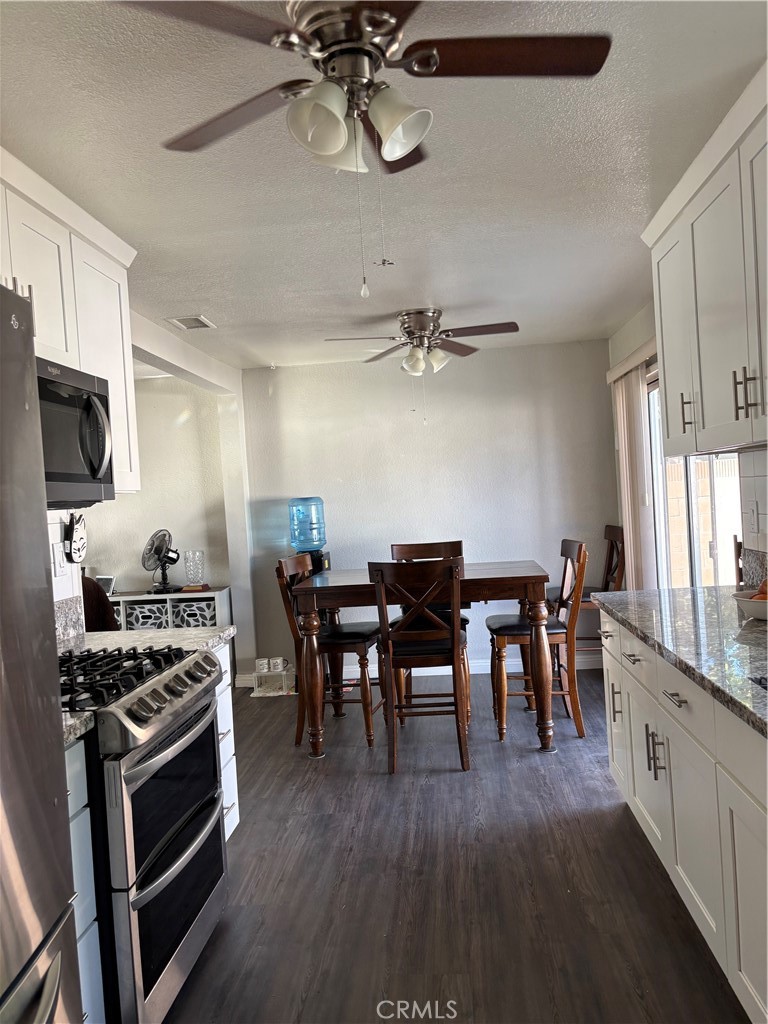 12632 Adrian Property Photo 6