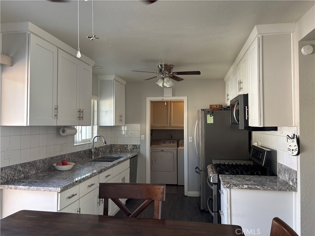 12632 Adrian Property Photo 9