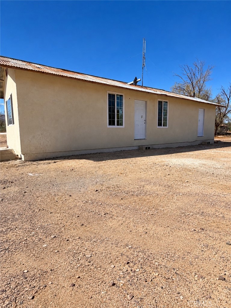 36558 Santa Fe Property Photo 3