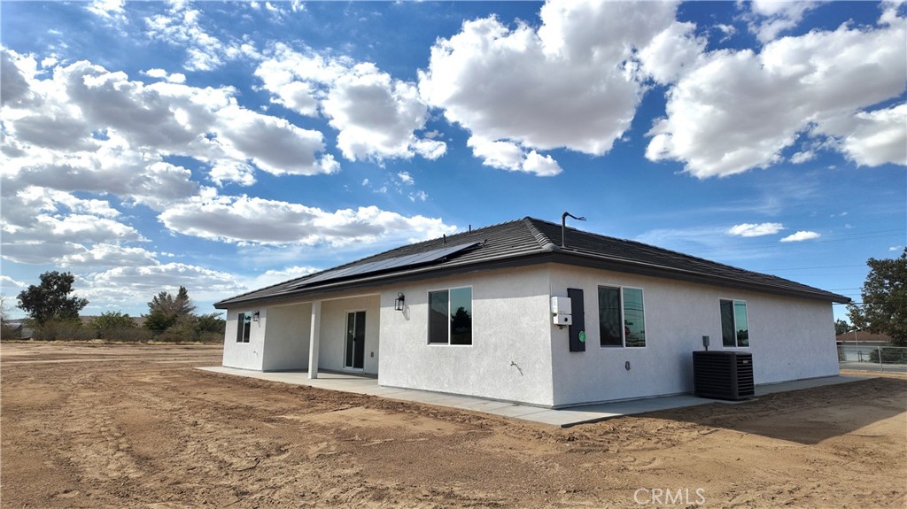 15271 Sycamore St. Property Photo 5