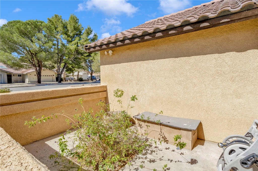 15001 Blue Grass Property Photo 8