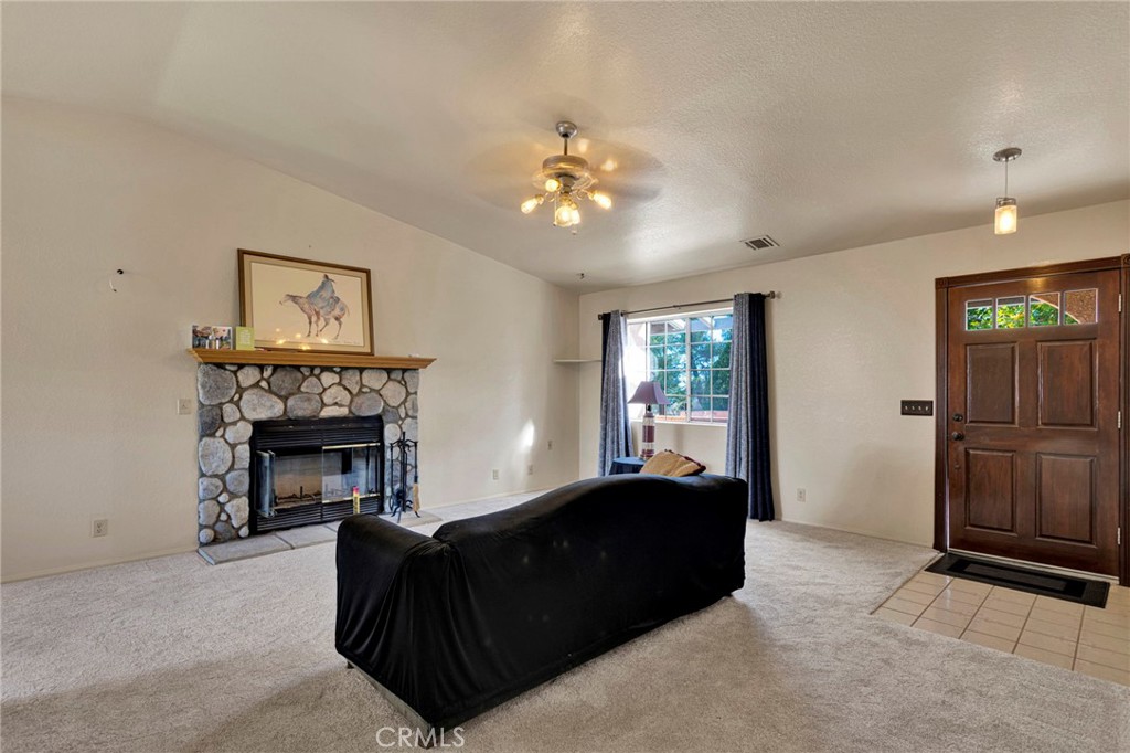 3789 Hollister Property Photo 7