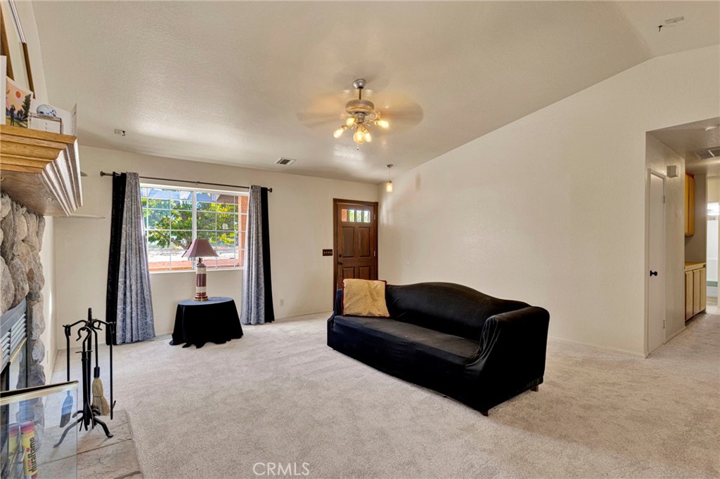 3789 Hollister Property Photo 9