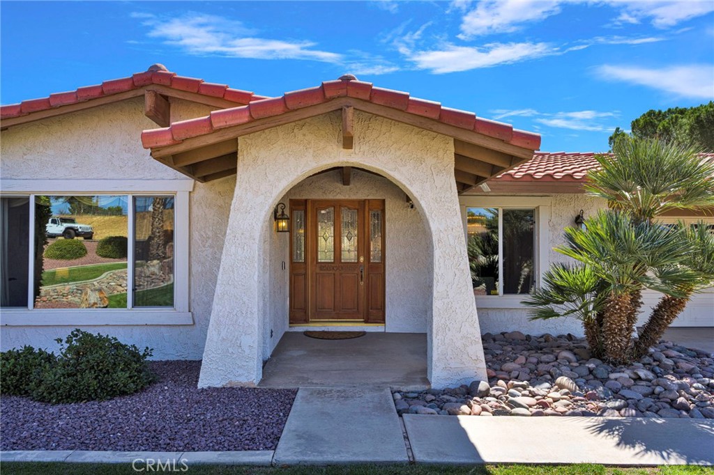 15033 Riverside Way Property Photo 5