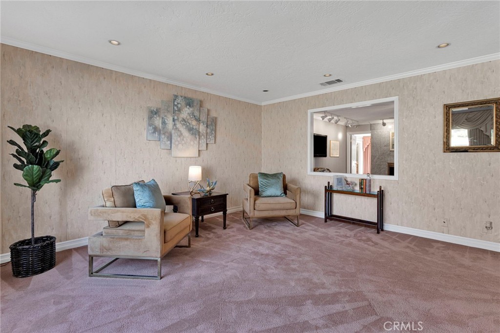 15033 Riverside Way Property Photo 10