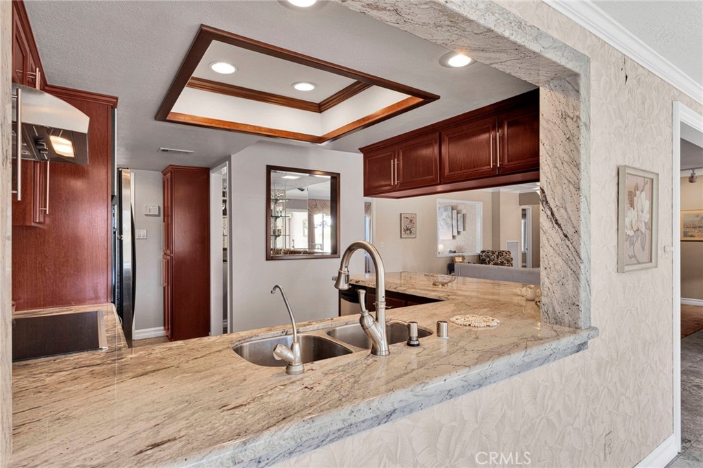 15033 Riverside Way Property Photo 15
