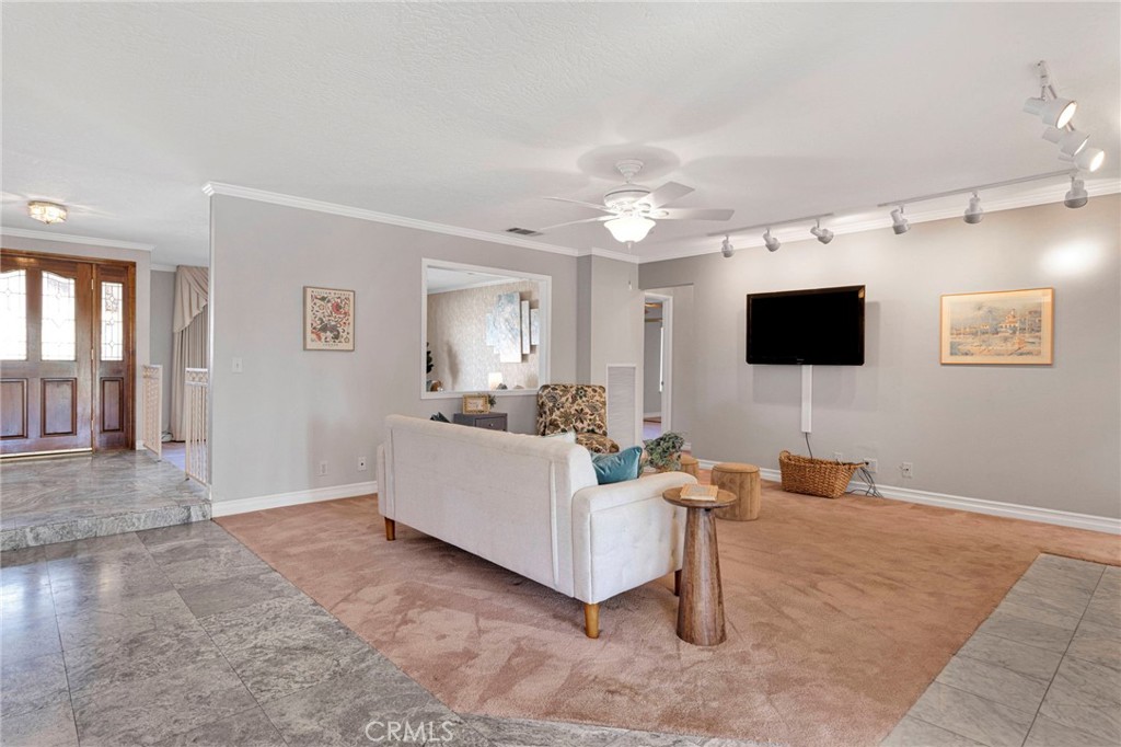 15033 Riverside Way Property Photo 21