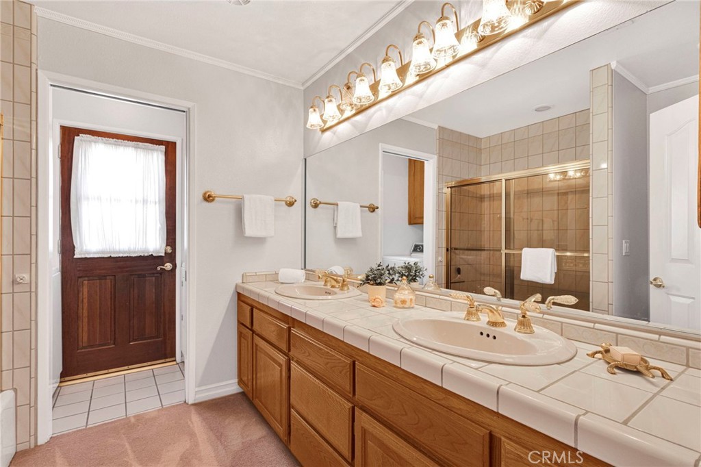 15033 Riverside Way Property Photo 39