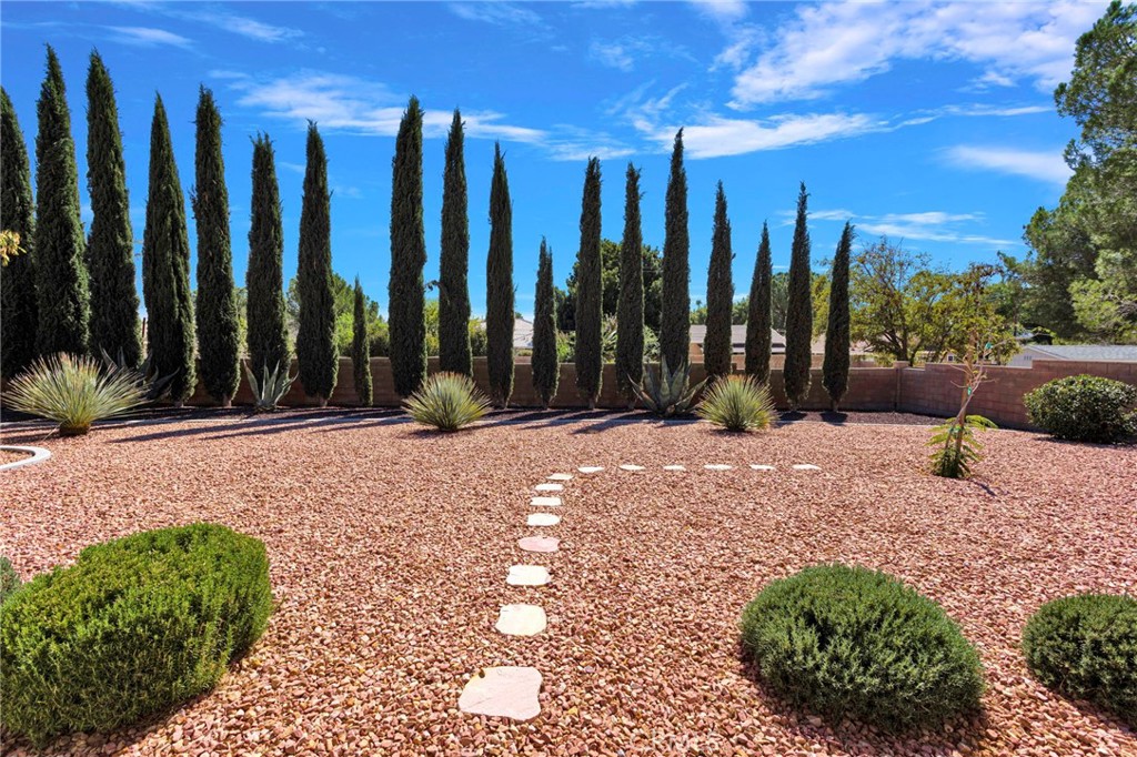 15033 Riverside Way Property Photo 47