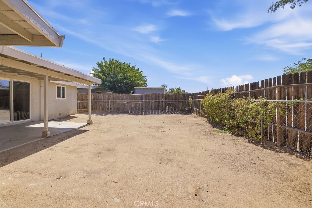 9390 3rd Avenue Property Photo 6