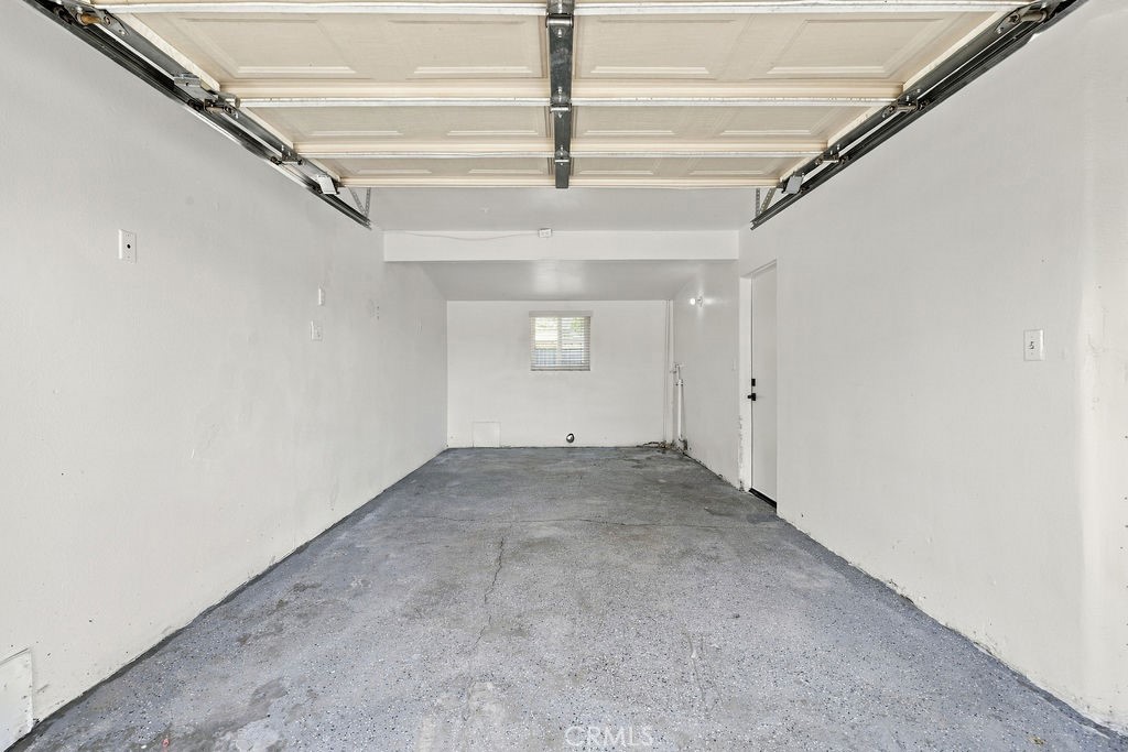 9390 3rd Avenue Property Photo 8