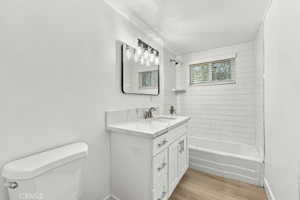 9390 3rd Avenue Property Photo 18
