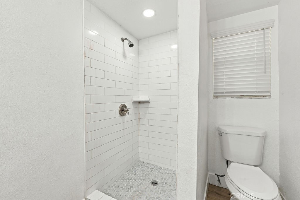9390 3rd Avenue Property Photo 21