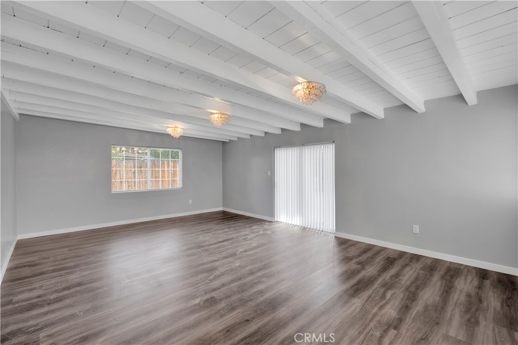 10814 Victor Property Photo 15