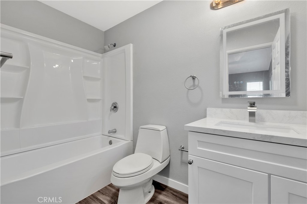 10814 Victor Property Photo 26