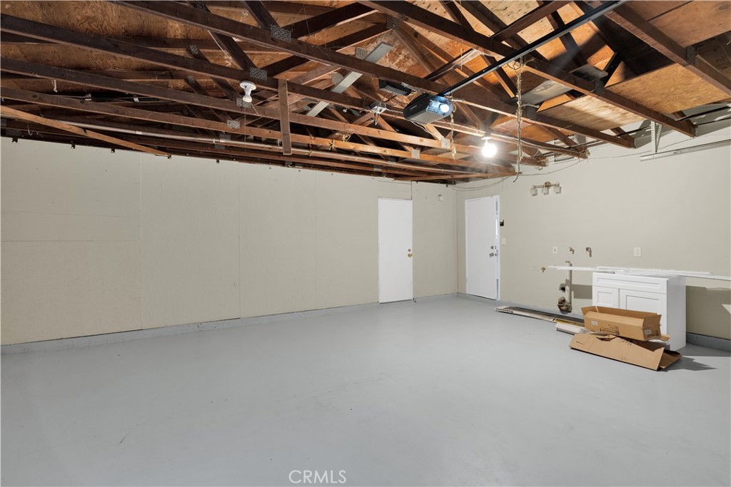 10814 Victor Property Photo 29