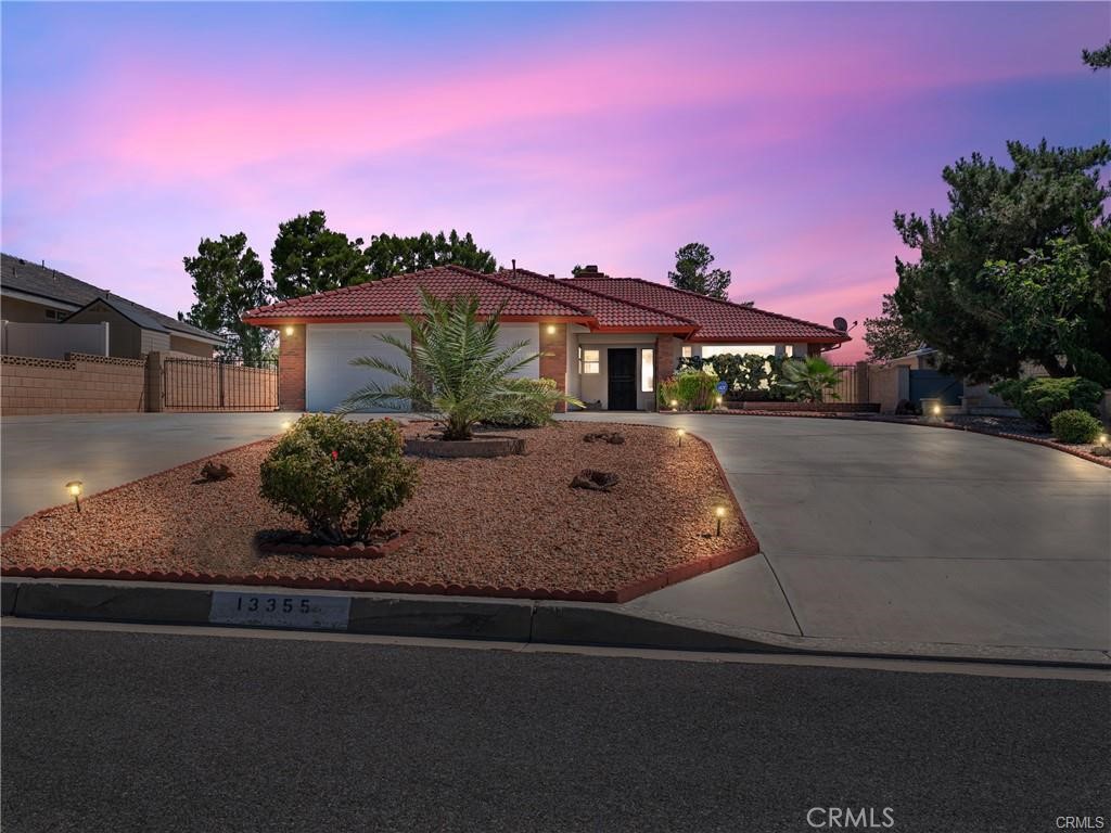 13355 Stoneridge Drive Property Photo 2