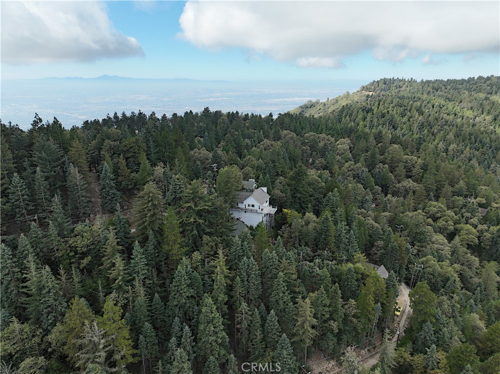 757 Scenic View Drive Property Photo 3
