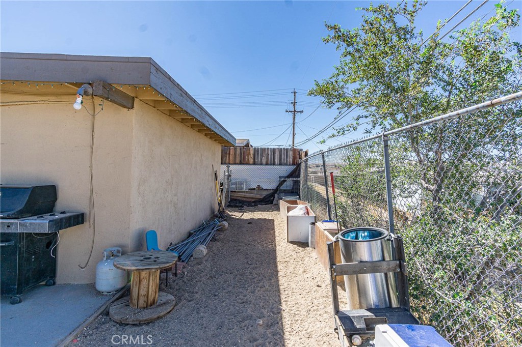 560 S Muriel Property Photo 28
