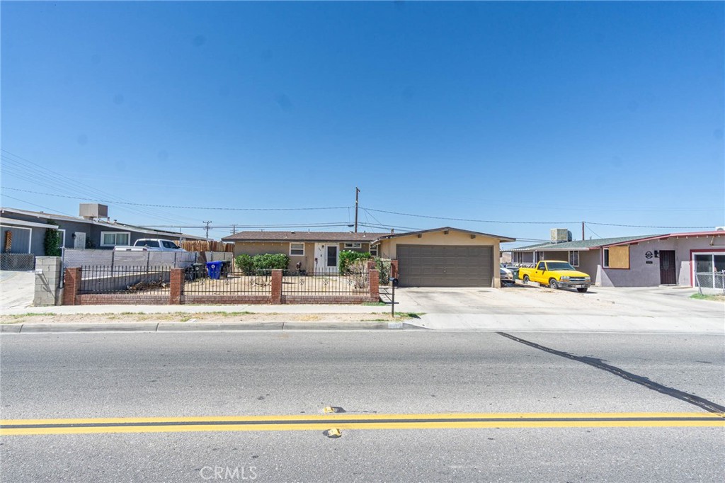 560 S Muriel Property Photo 44