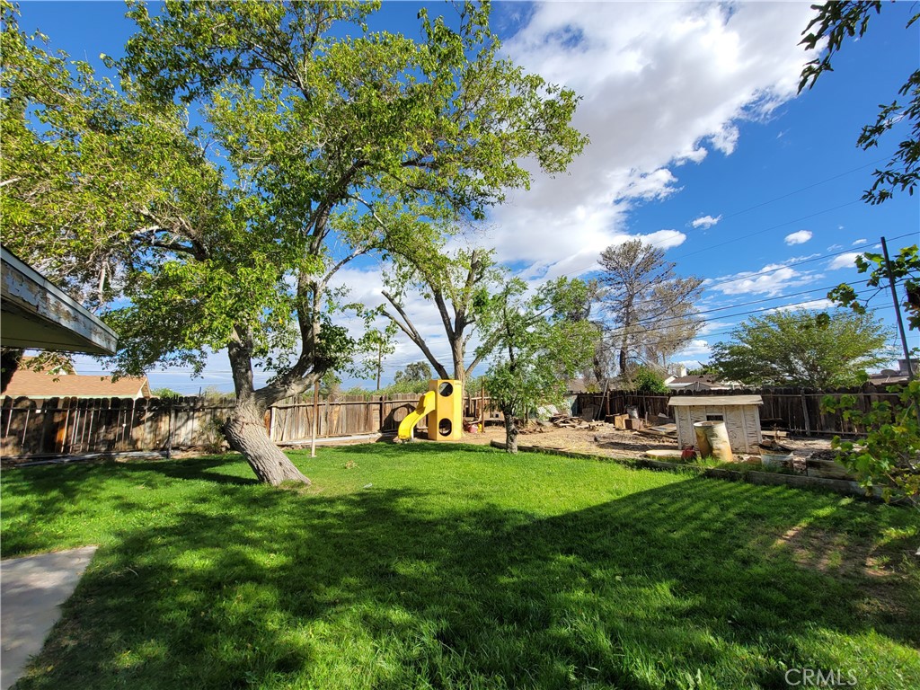 15645 Avion Lane Property Photo 9