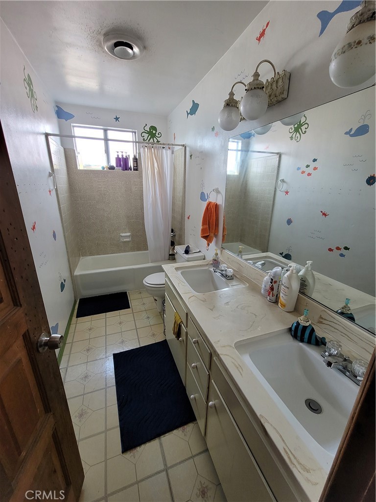 15645 Avion Lane Property Photo 26