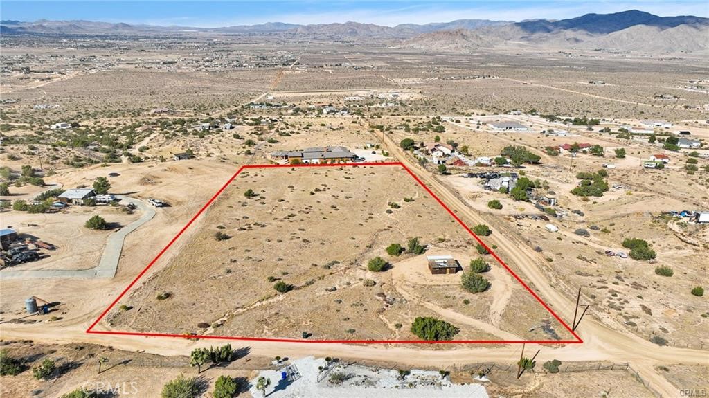 23766 Valley View Property Photo 2