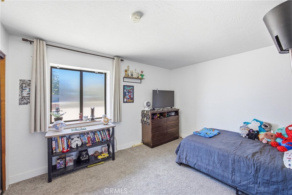 13231 Iroquois Property Photo 16