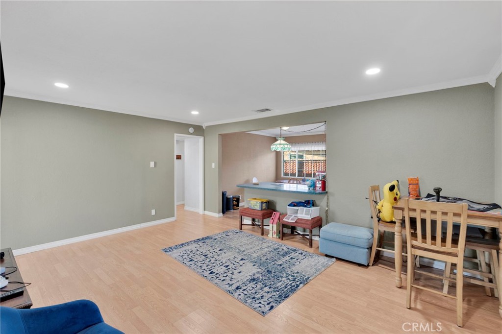 661 Stevens Property Photo 10