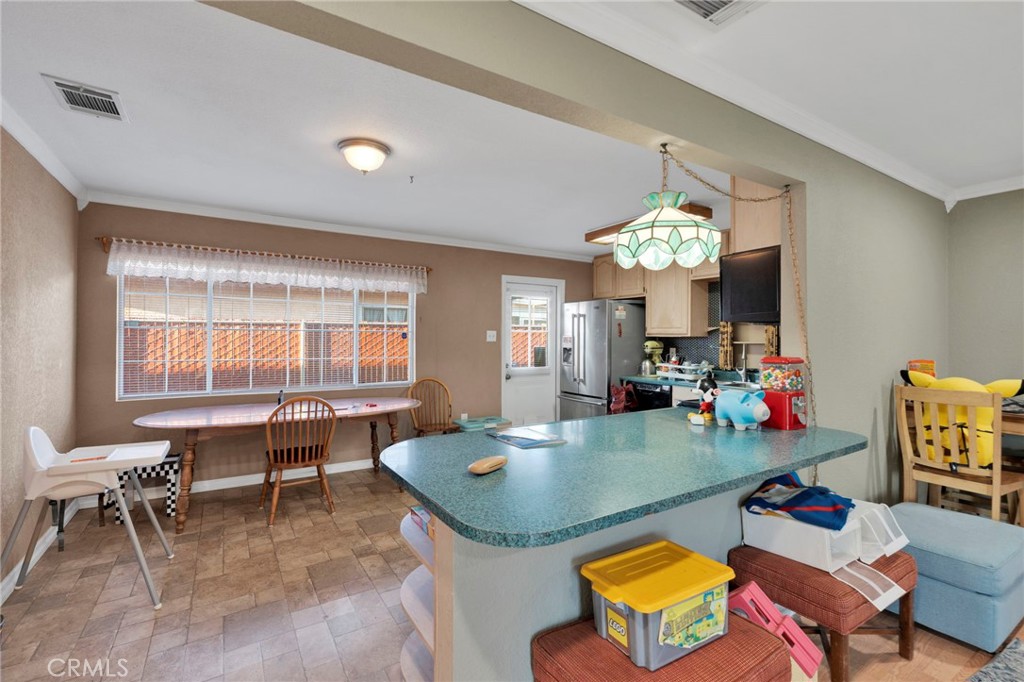 661 Stevens Property Photo 11