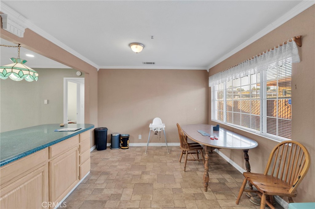 661 Stevens Property Photo 16