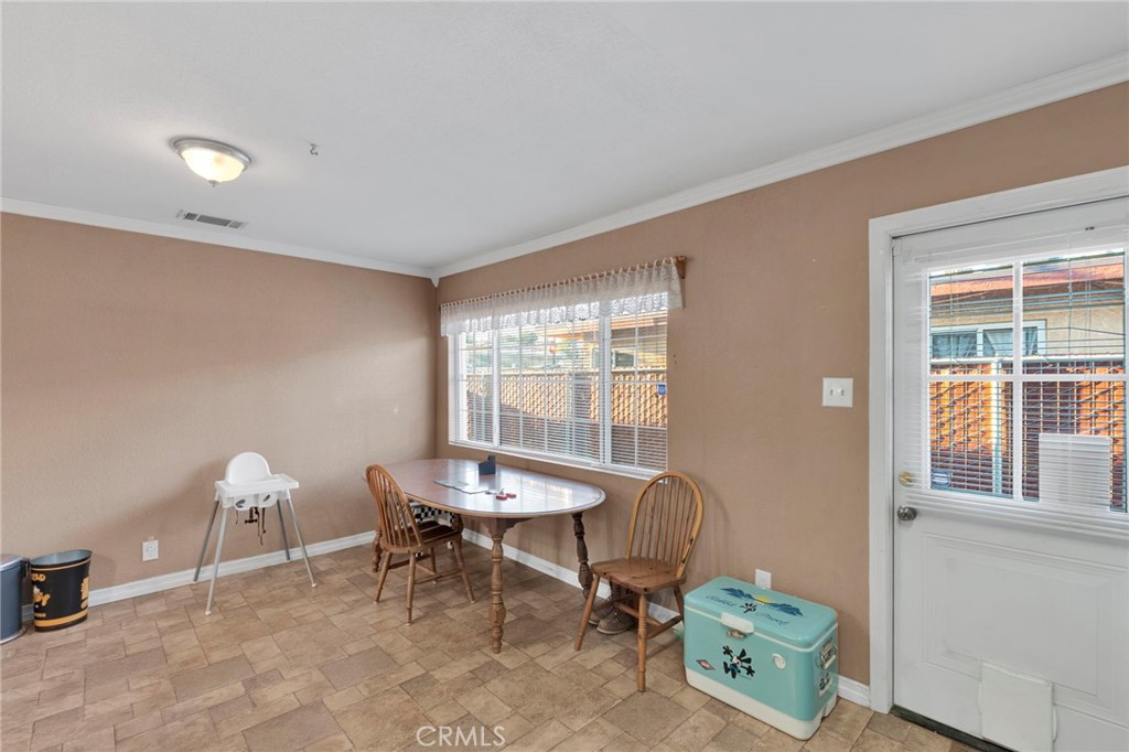661 Stevens Property Photo 17