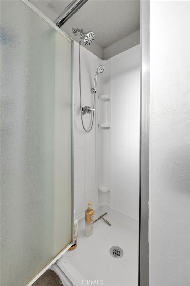 661 Stevens Property Photo 28
