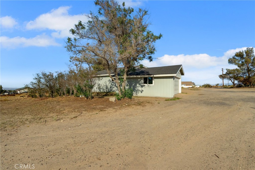 3932 Nielson Road Property Photo 28