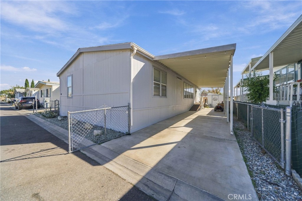 20843 Waalew C96 Property Photo 1