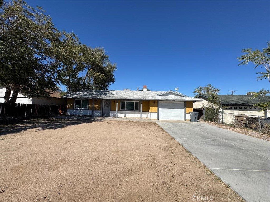 16188 Live Oak Property Photo 1