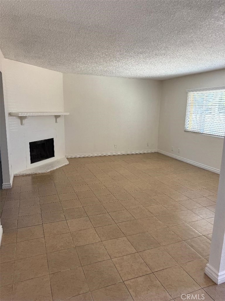 16188 Live Oak Property Photo 3