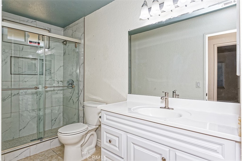 16188 Live Oak Property Photo 17