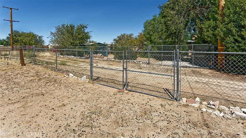 16188 Live Oak Property Photo 24