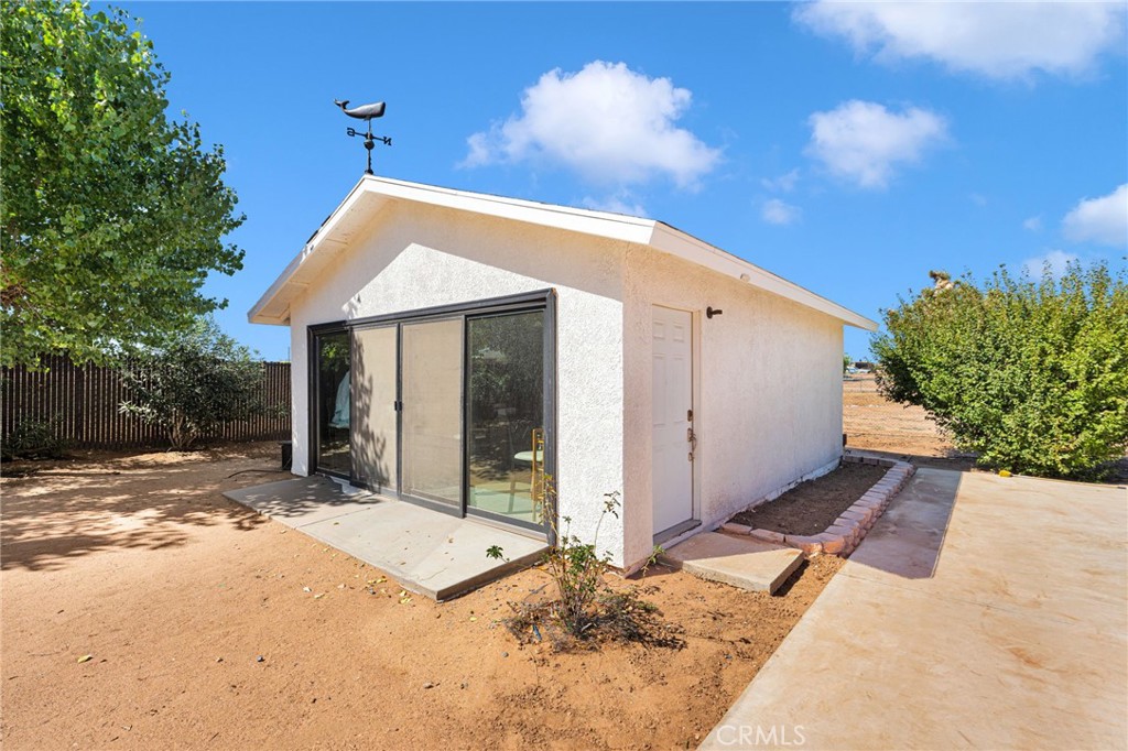 16326 Eucalyptus Street Property Photo 33