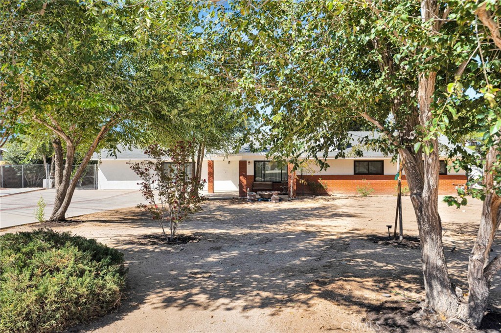 16326 Eucalyptus Street Property Photo 39