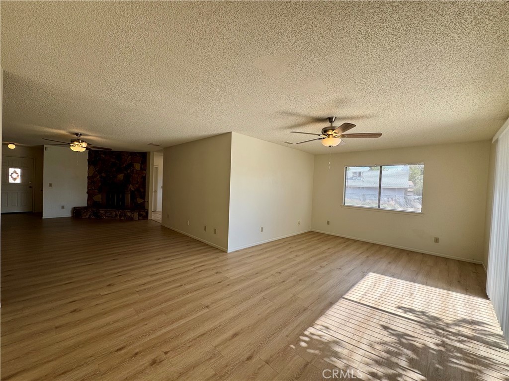 13839 Burning Tree Drive Property Photo 3
