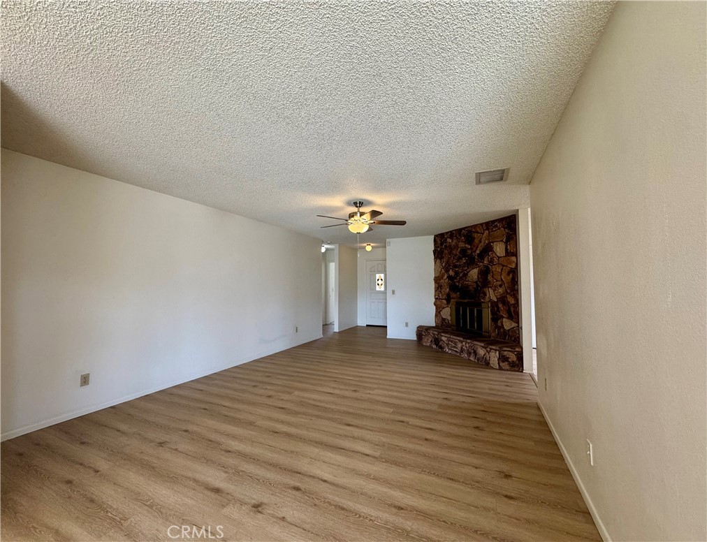 13839 Burning Tree Drive Property Photo 4