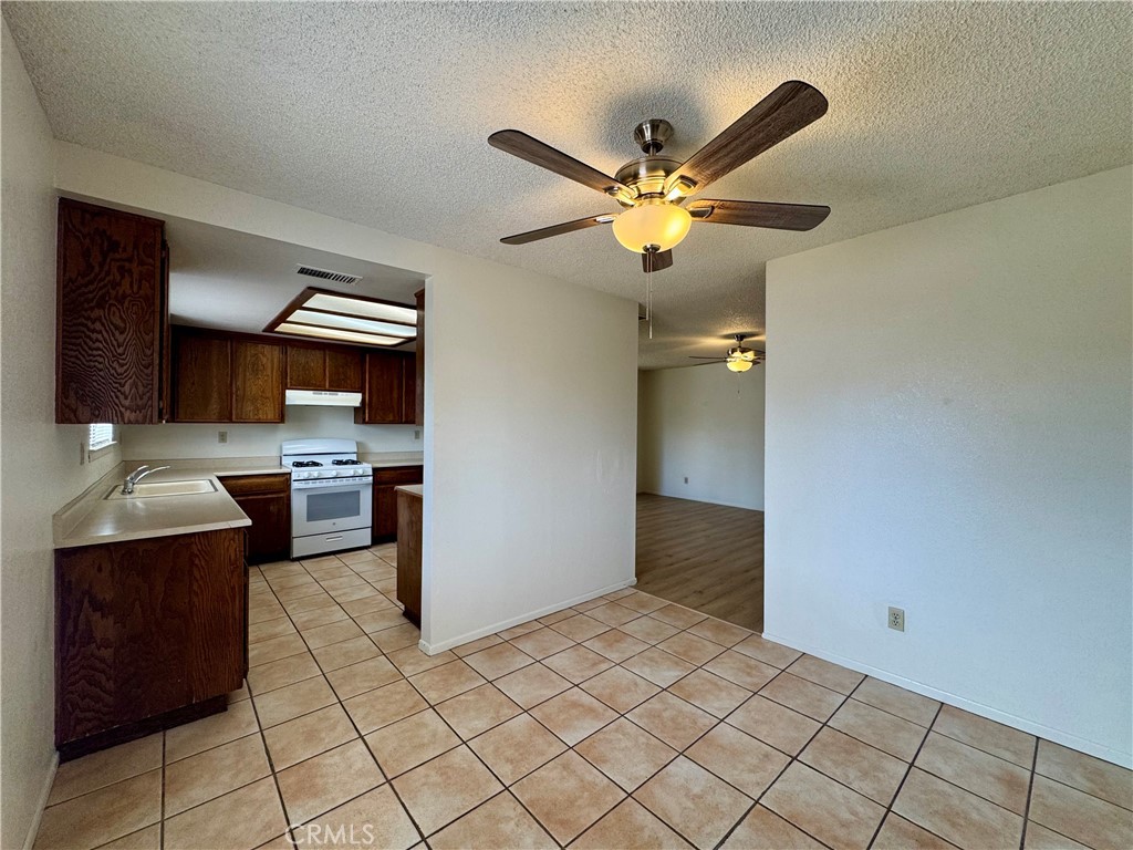 13839 Burning Tree Drive Property Photo 8