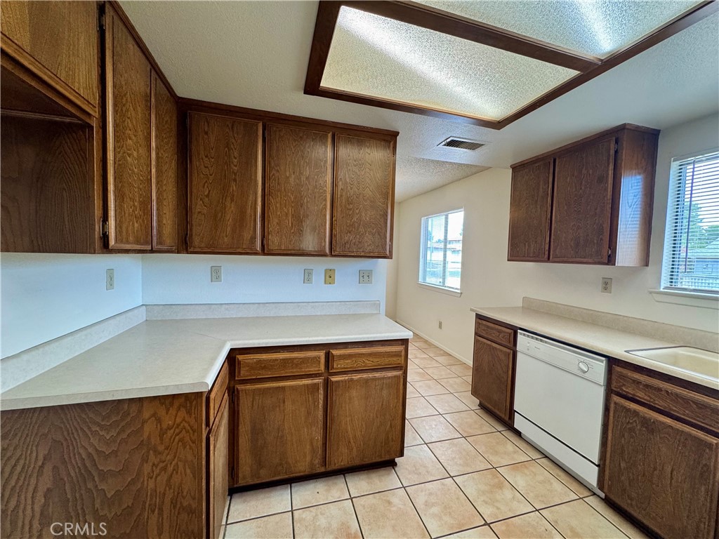 13839 Burning Tree Drive Property Photo 12
