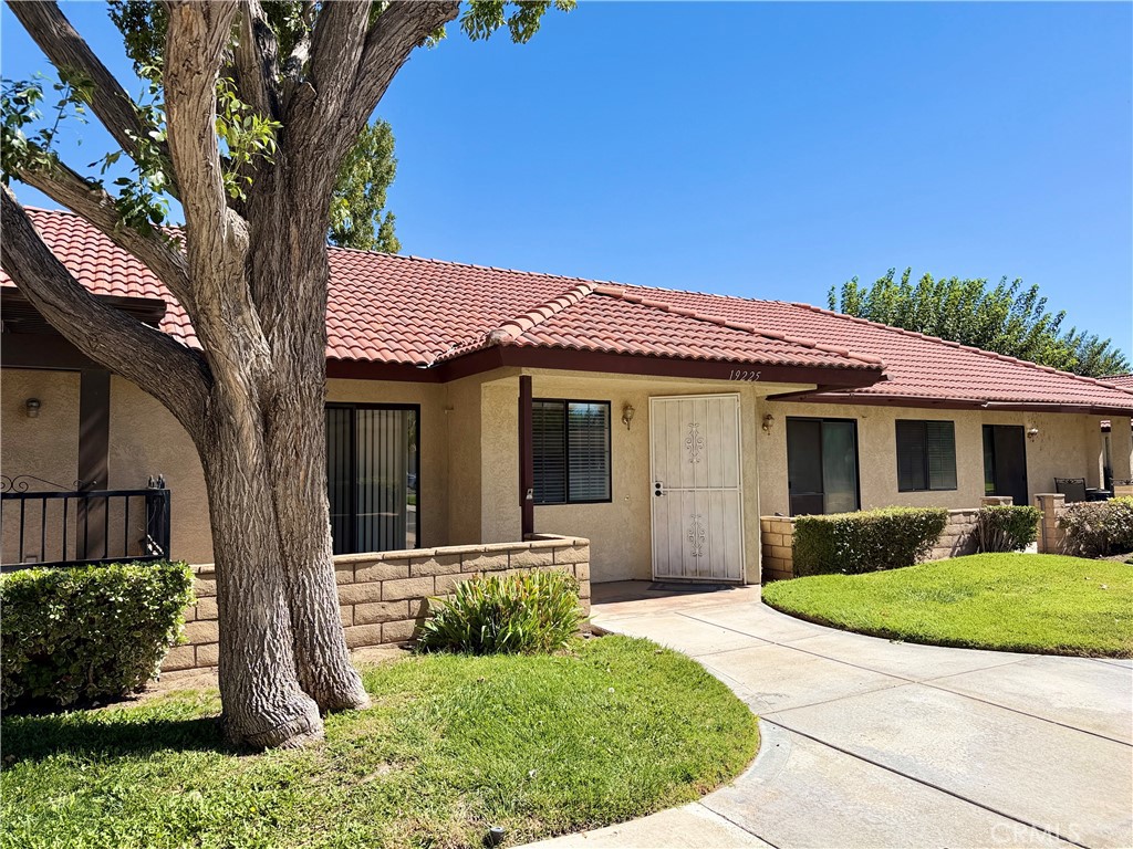 19225 Elm Drive Property Photo 1